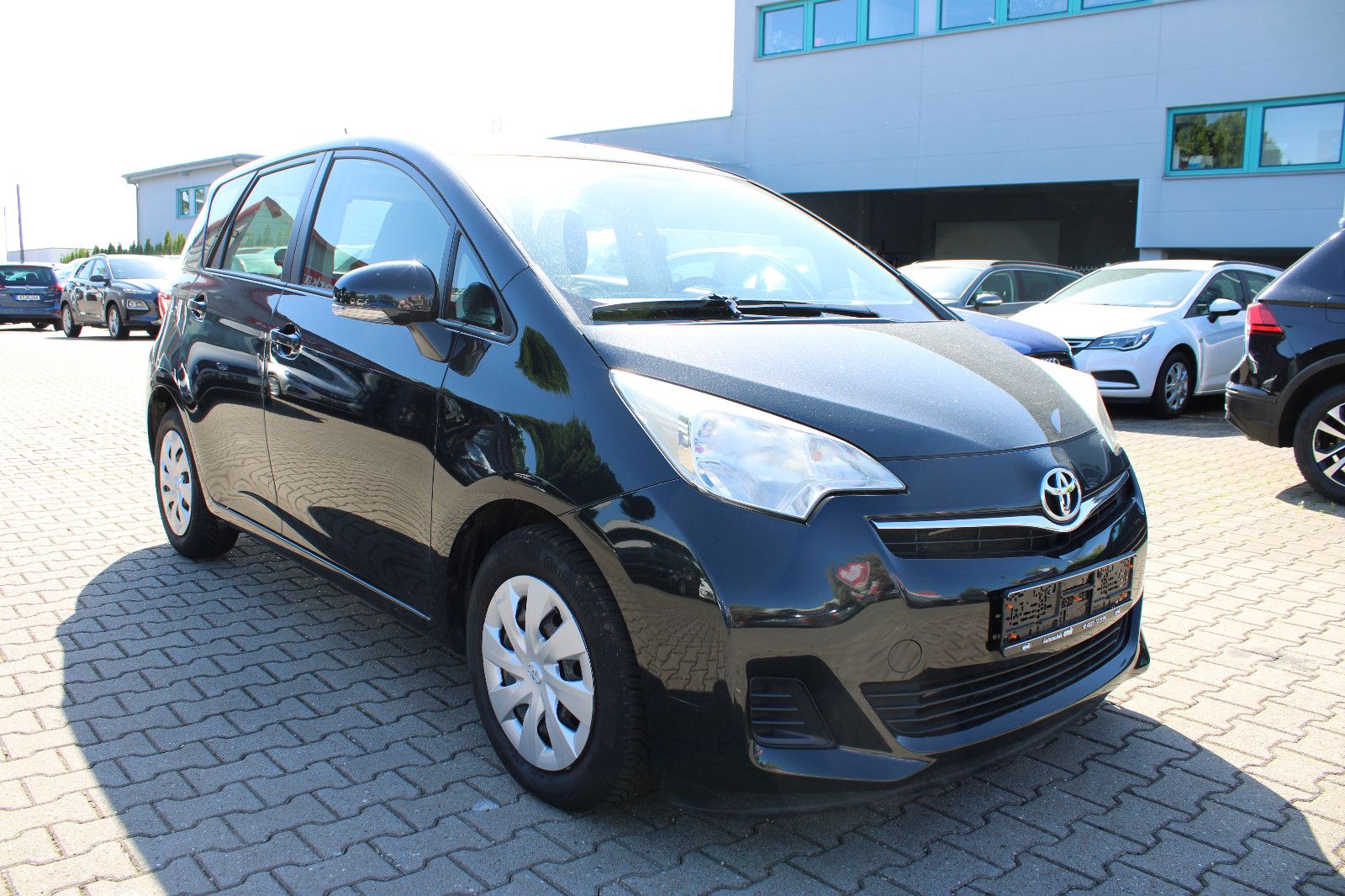 Fahrzeugabbildung Toyota Verso-S 1,4-l-D-4D AHK,Navi,Kamera,Standheizung