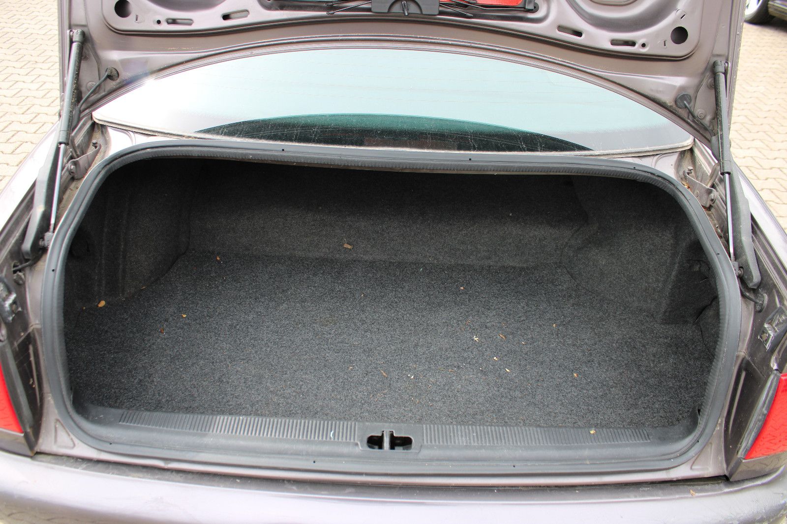 Fahrzeugabbildung Audi A6 2.5 TDI Limousine Automatik erst 140.000Km