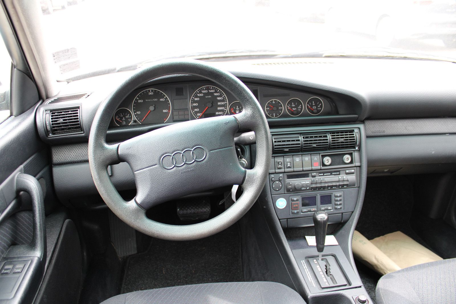 Fahrzeugabbildung Audi A6 2.5 TDI Limousine Automatik erst 140.000Km