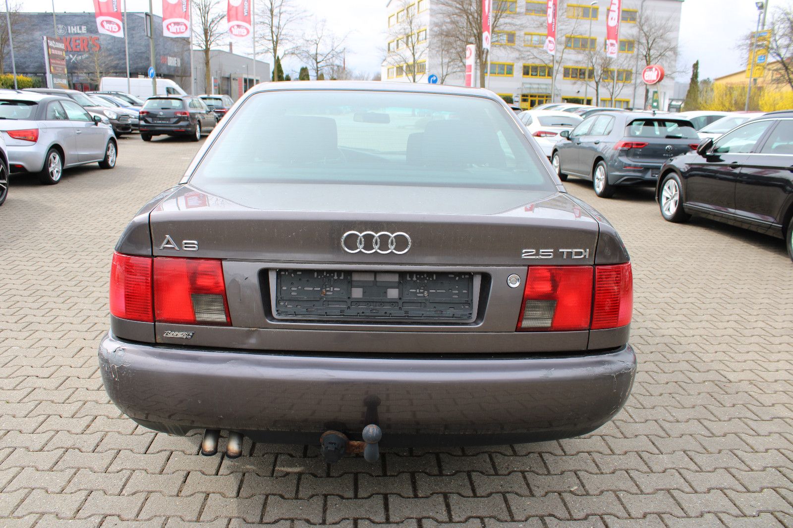 Fahrzeugabbildung Audi A6 2.5 TDI Limousine Automatik erst 140.000Km