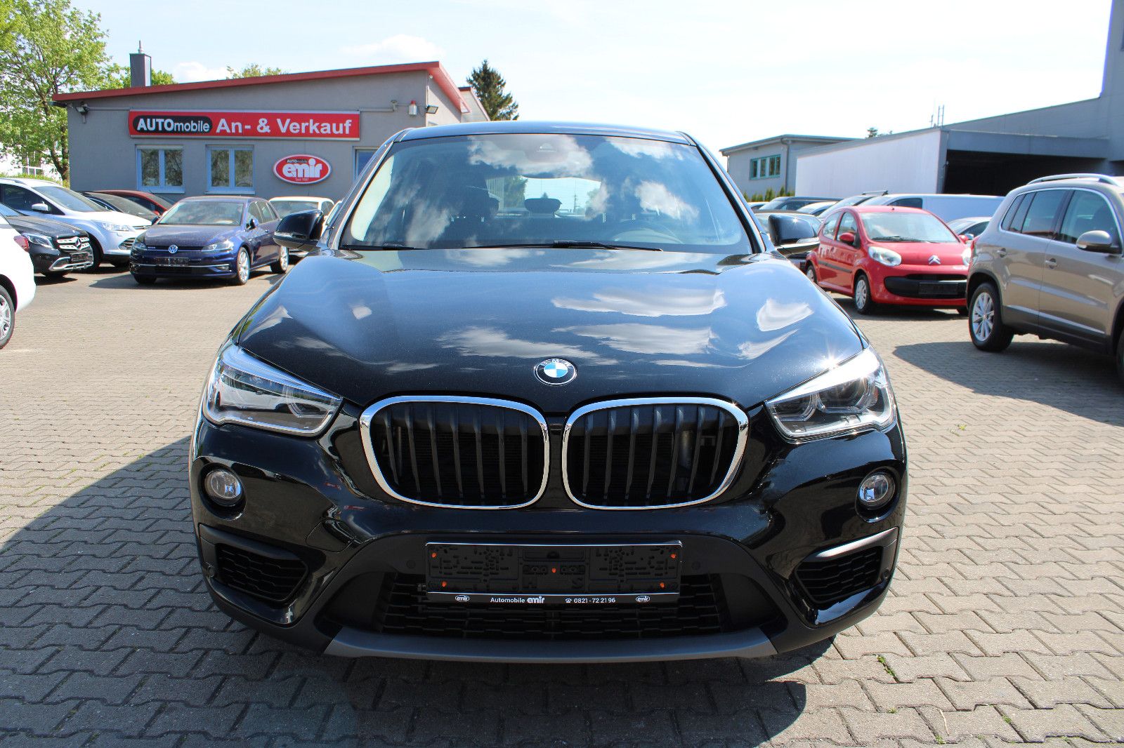 Fahrzeugabbildung BMW X1 xDrive20i Automatik Navi,PDC,SHZ,LED,17 Zoll