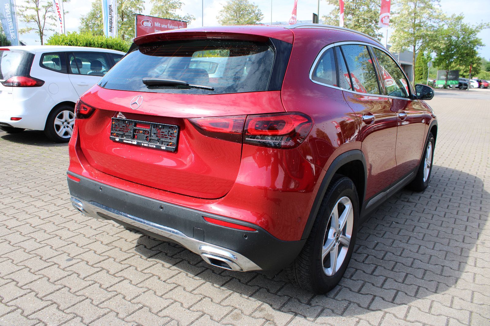 Fahrzeugabbildung Mercedes-Benz GLA 220 d 4MATIC DCT Head-Up,Navi,Leder,SHZ