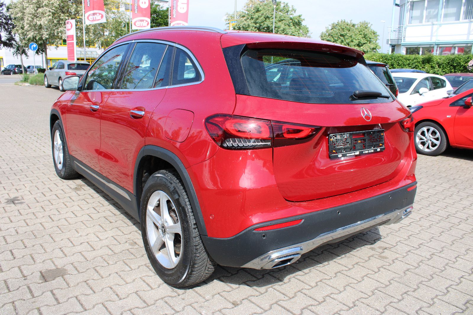Fahrzeugabbildung Mercedes-Benz GLA 220 d 4MATIC DCT Head-Up,Navi,Leder,SHZ