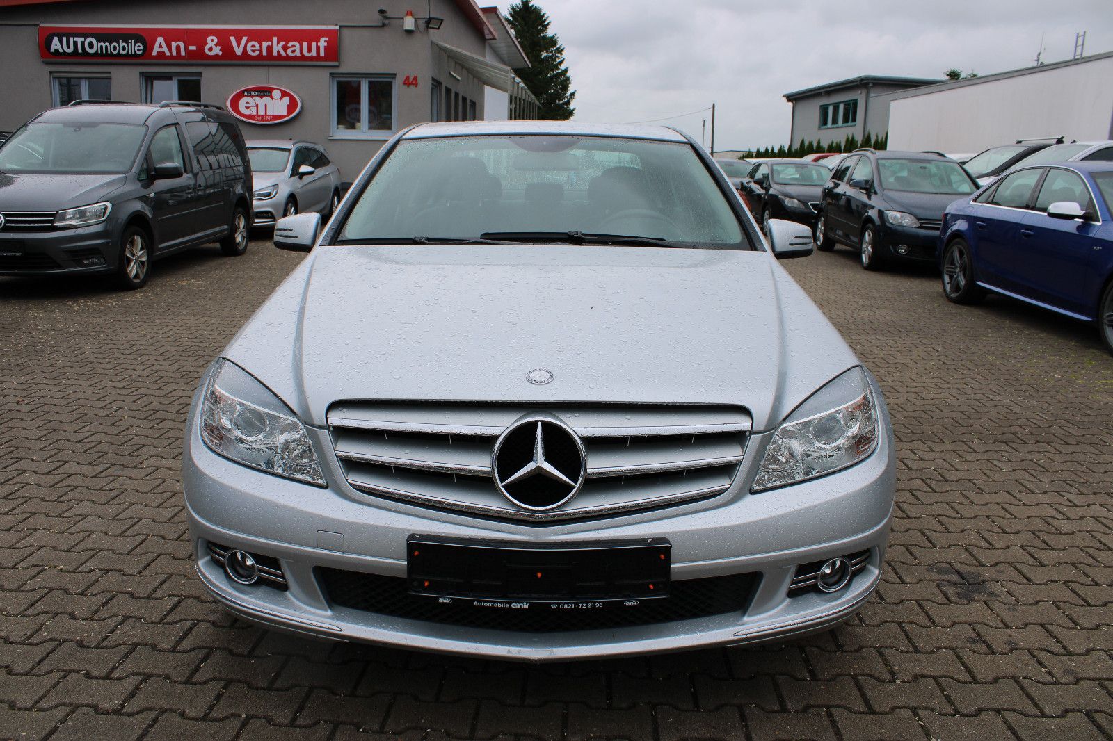 Fahrzeugabbildung Mercedes-Benz C 180 Kompressor Autom. Navi,SHZ,Leder,Bluetoo