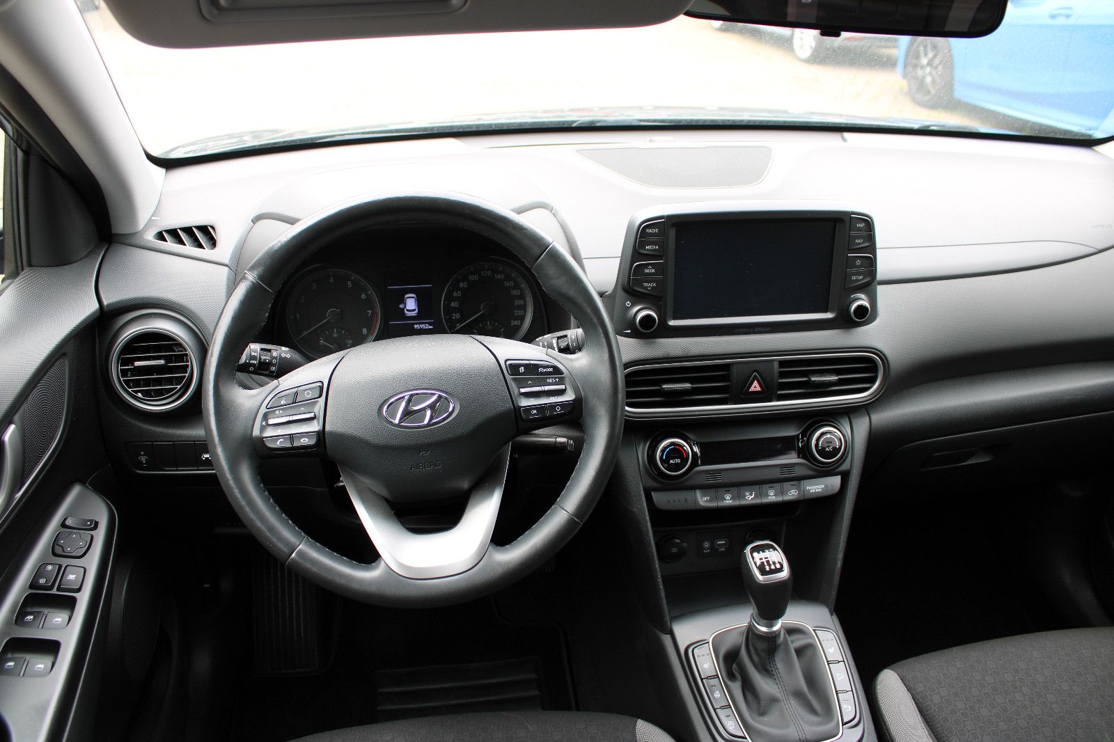 Fahrzeugabbildung Hyundai KONA 1.0 T-GDI Kamera,Navi,PDC,LED,SHZ,AHK