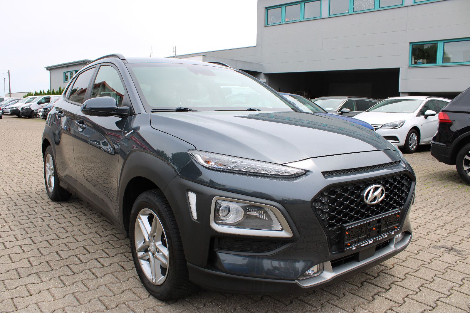 Fahrzeugabbildung Hyundai KONA 1.0 T-GDI Kamera,Navi,PDC,LED,SHZ,AHK
