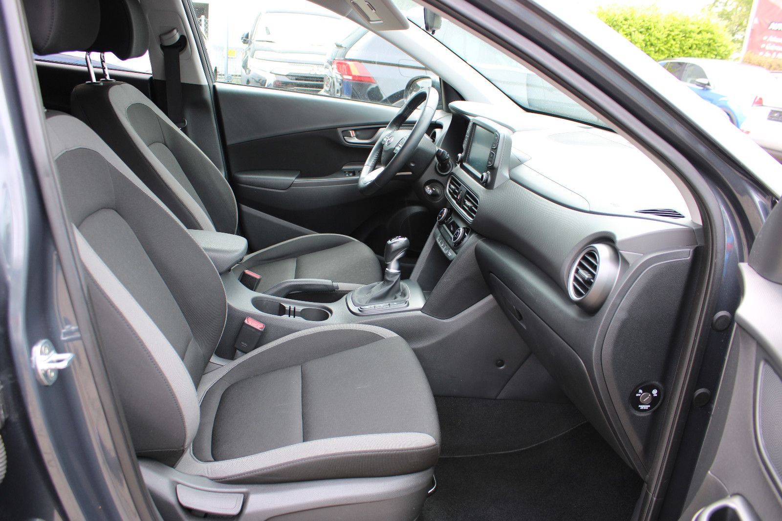 Fahrzeugabbildung Hyundai KONA 1.0 T-GDI Kamera,Navi,PDC,LED,SHZ,AHK