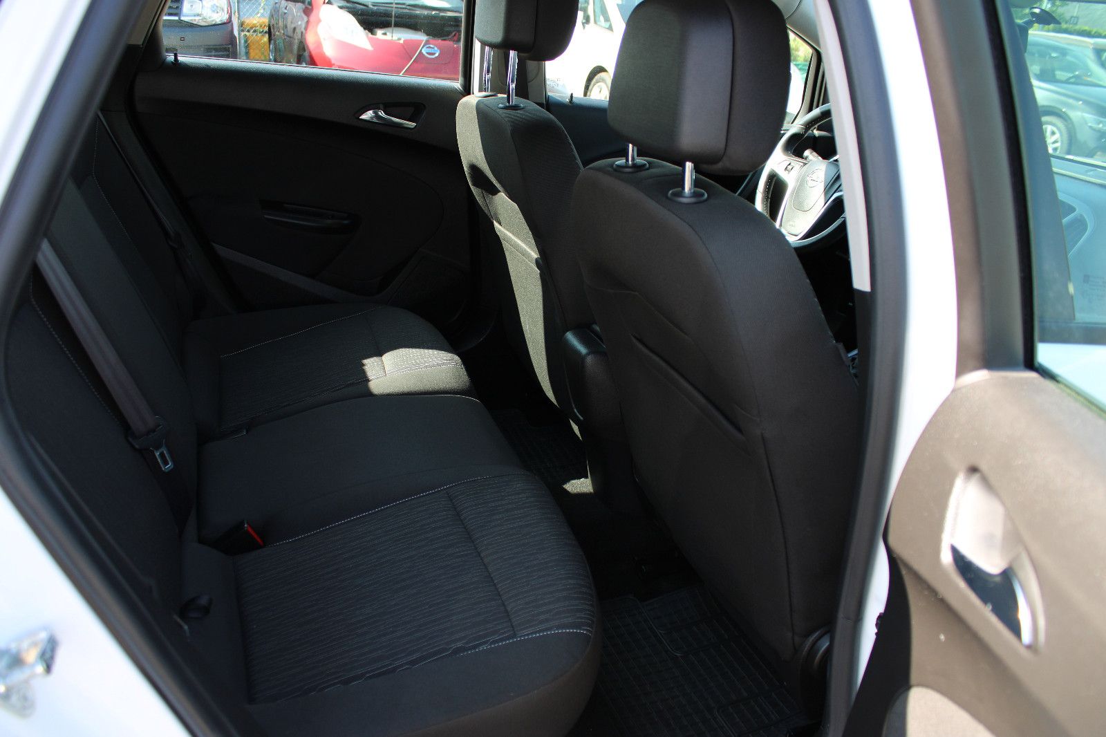 Fahrzeugabbildung Opel Astra Sp. T. 1.6 CDTI Navi,SHZ,PDC,Klima 1.Hand