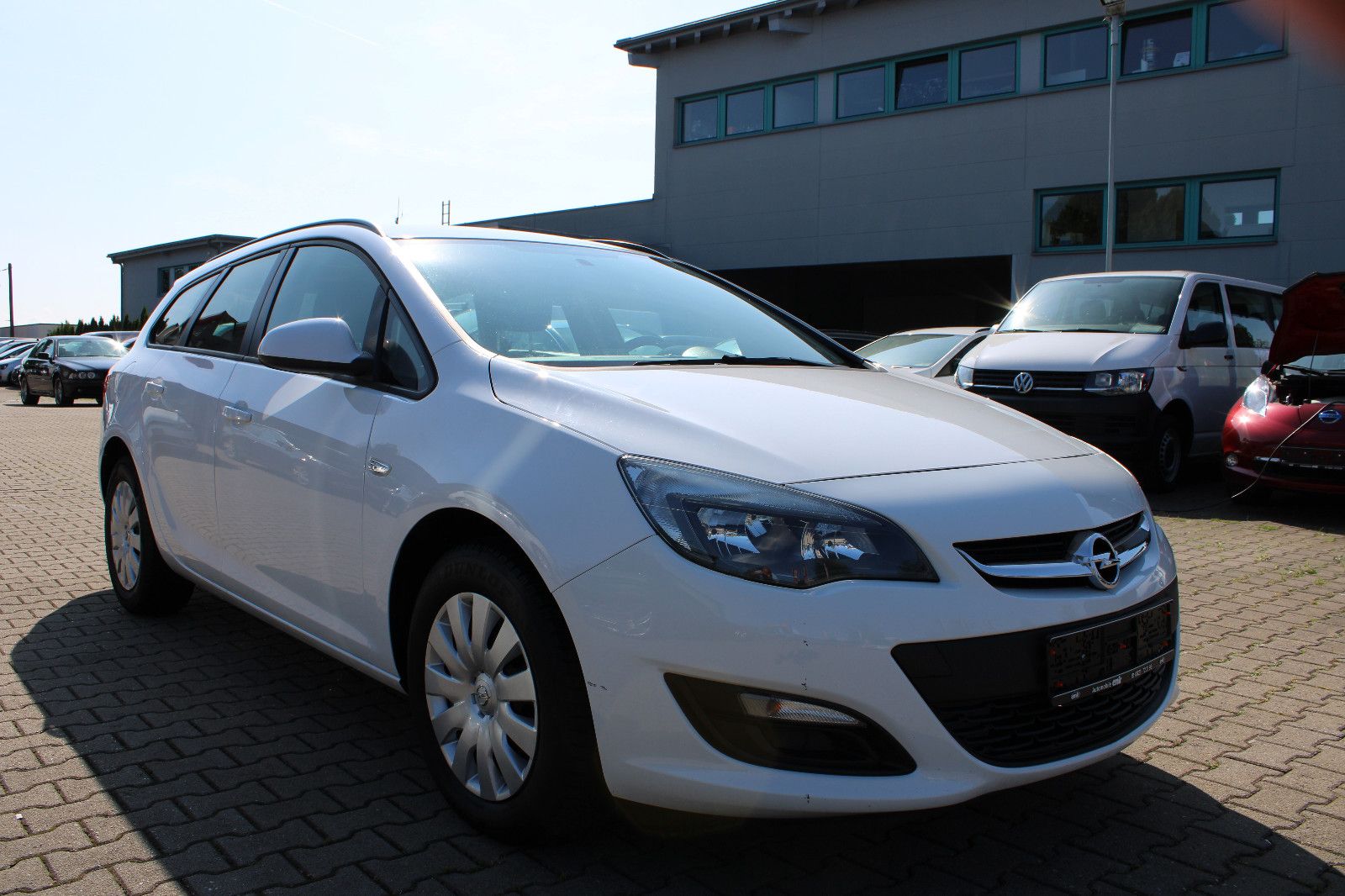 Fahrzeugabbildung Opel Astra Sp. T. 1.6 CDTI Navi,SHZ,PDC,Klima 1.Hand