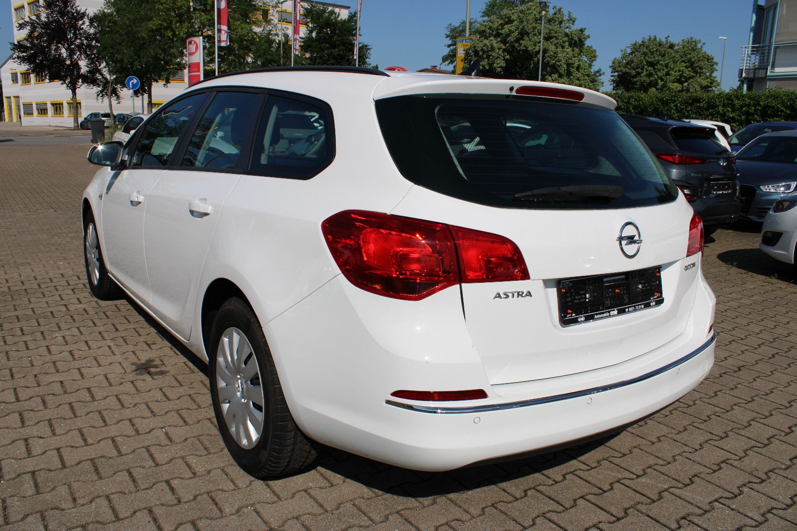 Fahrzeugabbildung Opel Astra Sp. T. 1.6 CDTI Navi,SHZ,PDC,Klima 1.Hand