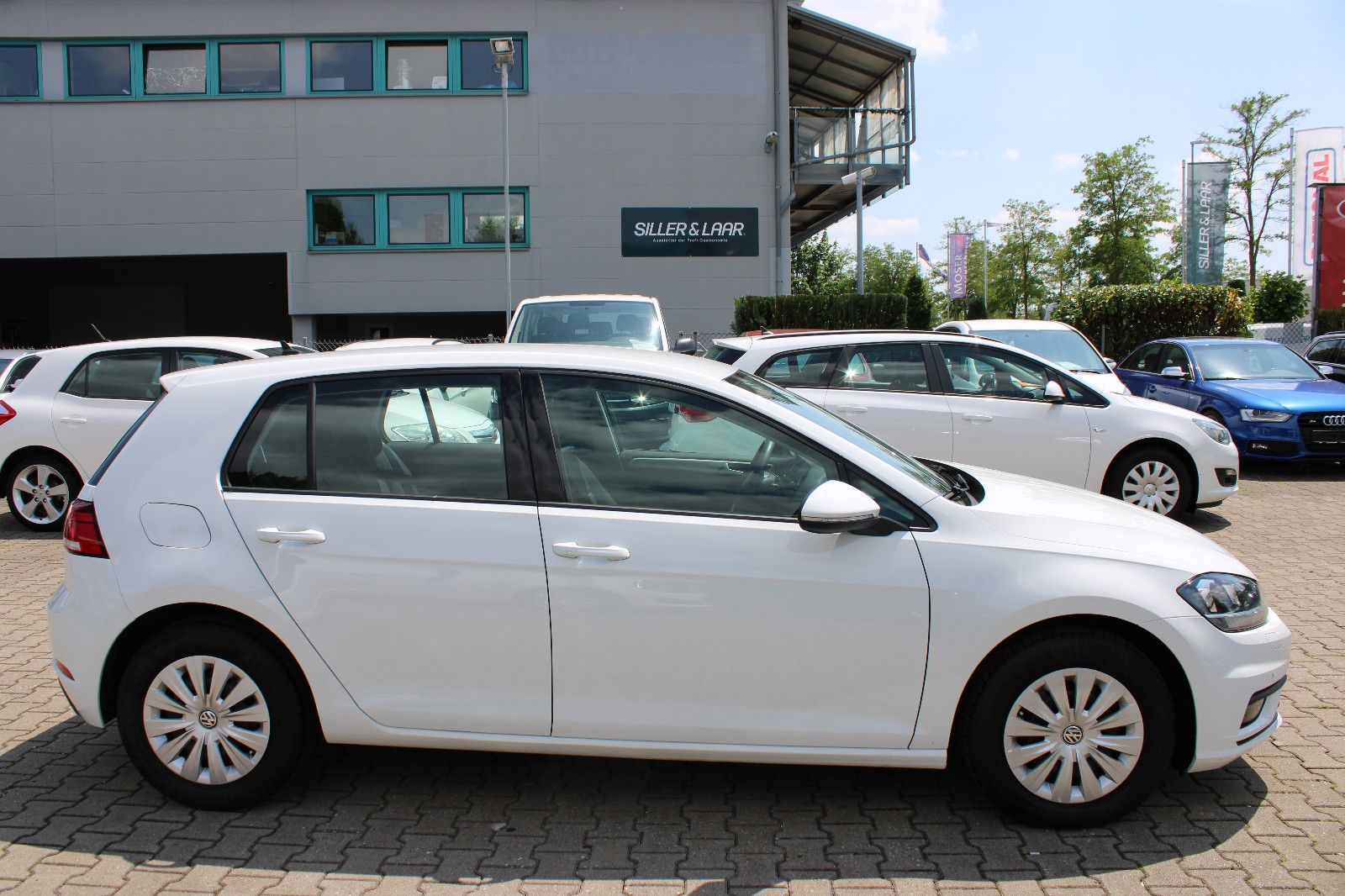 Fahrzeugabbildung Volkswagen Golf 1.6 TDI Klima,PDC,SHZ,Navi