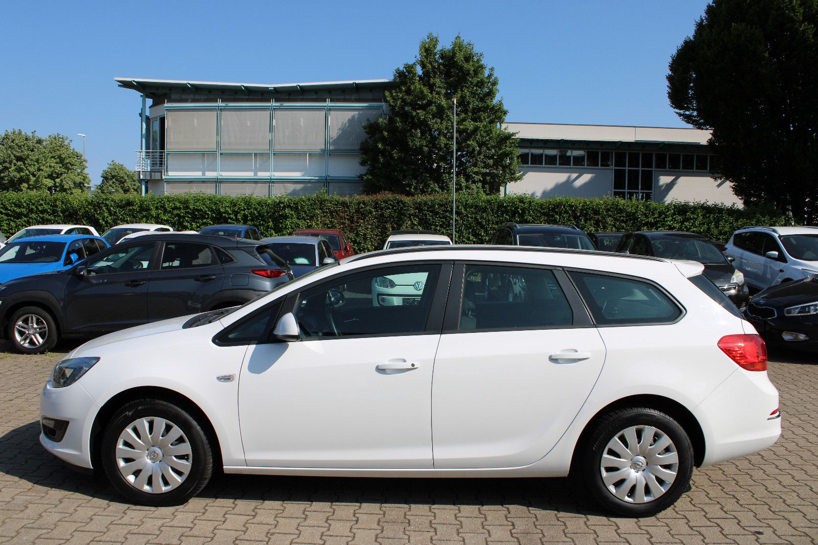 Fahrzeugabbildung Opel Astra Sp. T. 1.6 CDTI PDC,Klima,SHZ
