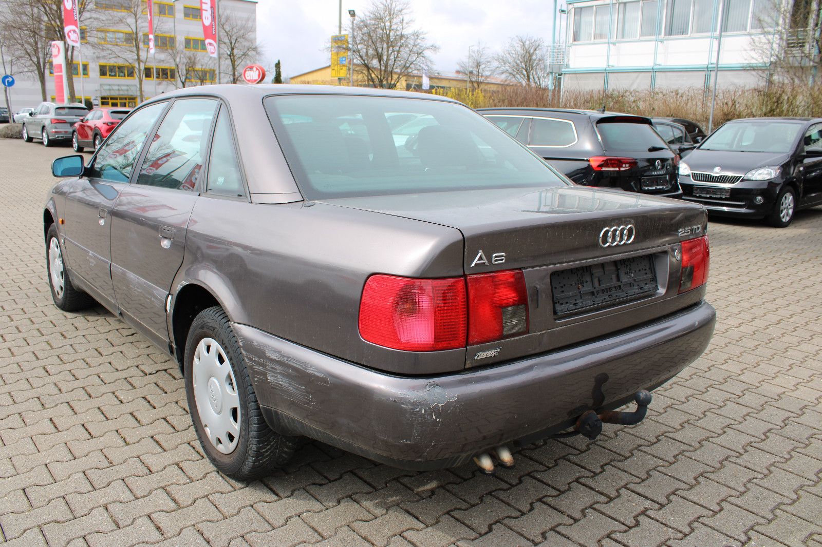 Fahrzeugabbildung Audi A6 2.5 TDI Limousine Automatik erst 140.000Km