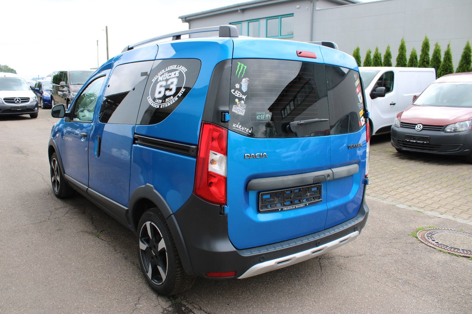 Fahrzeugabbildung Dacia Dokker TCe 115 Stepway