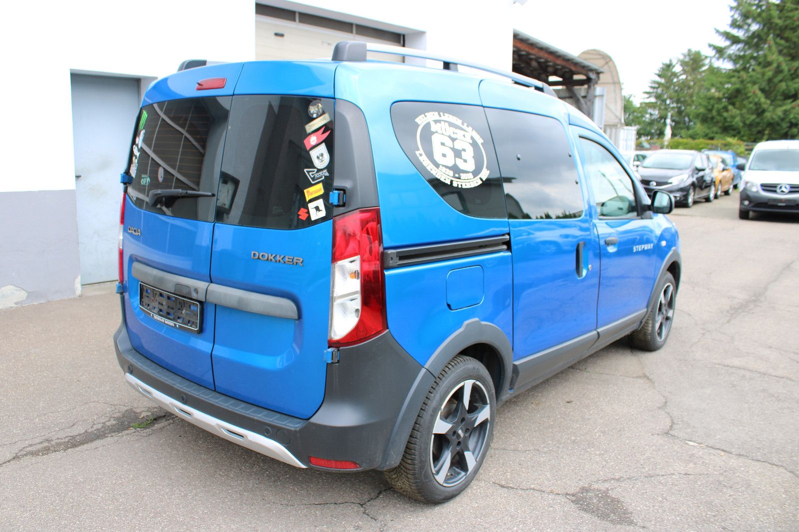 Fahrzeugabbildung Dacia Dokker TCe 115 Stepway
