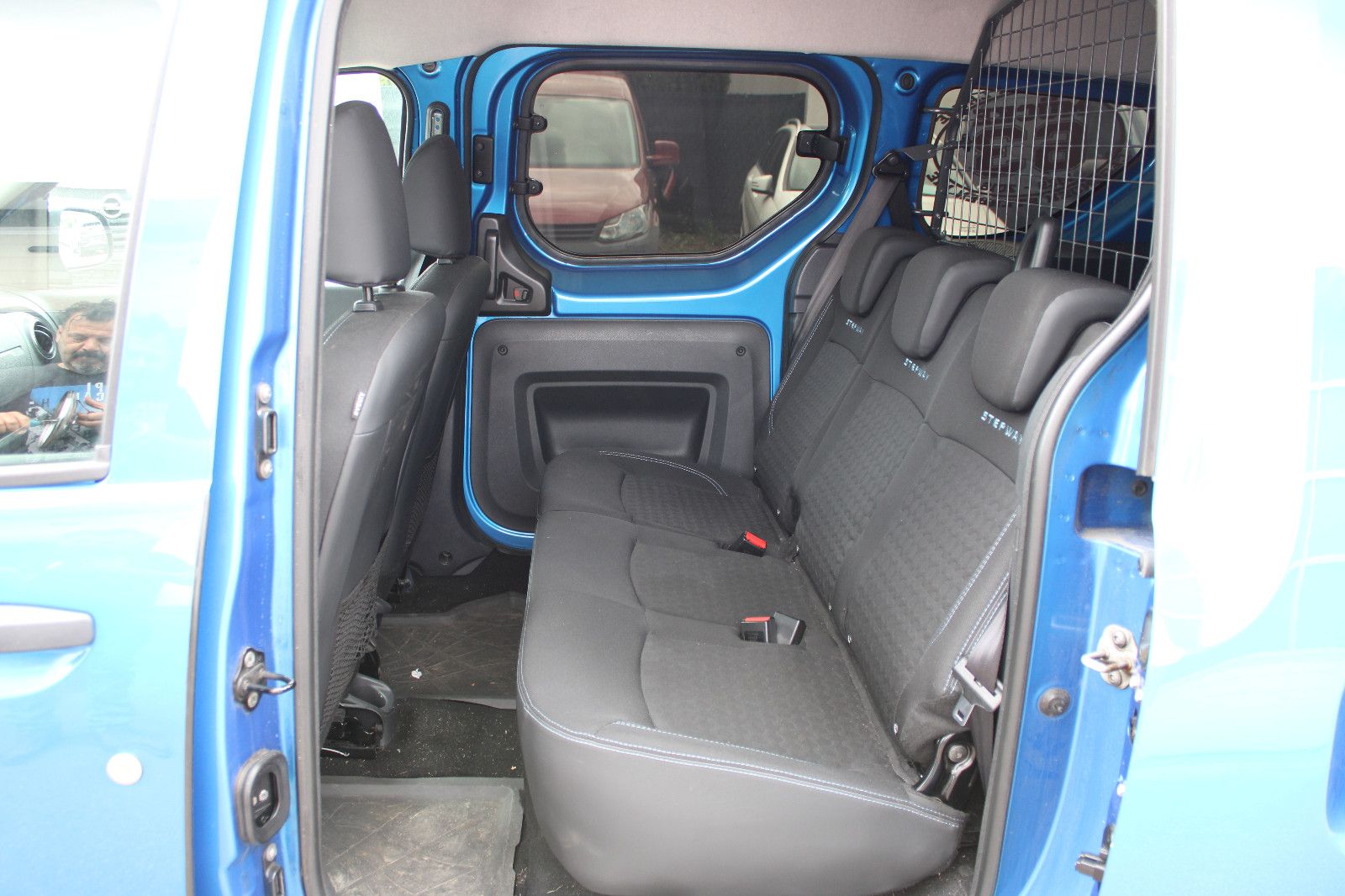 Fahrzeugabbildung Dacia Dokker TCe 115 Stepway