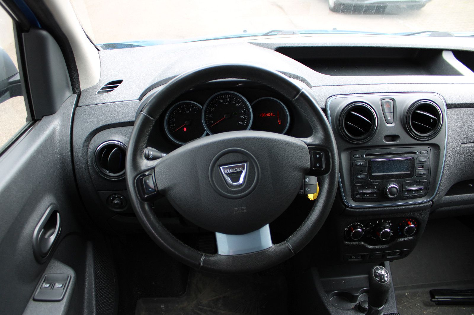 Fahrzeugabbildung Dacia Dokker TCe 115 Stepway