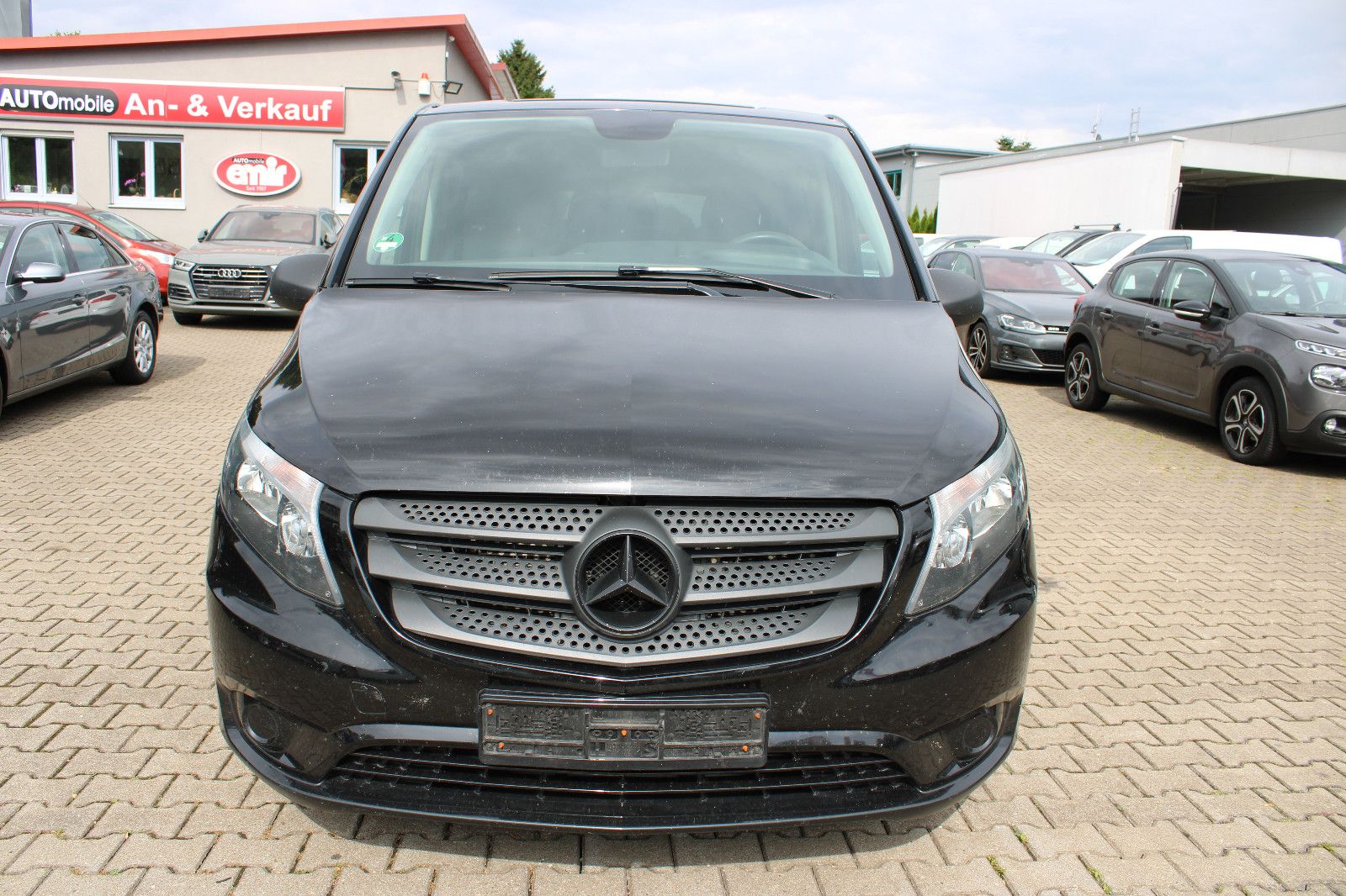 Fahrzeugabbildung Mercedes-Benz Vito Tourer 6.Sitz Autom. SHZ,Leder,Blueto,AHK