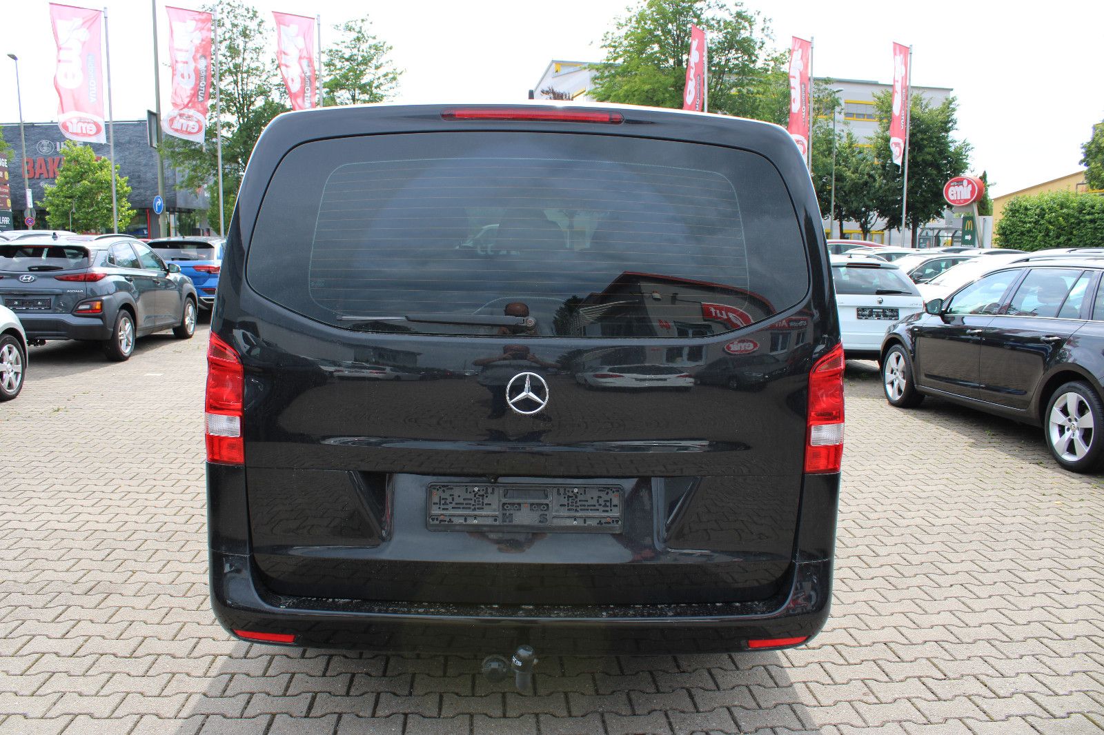 Fahrzeugabbildung Mercedes-Benz Vito Tourer 6.Sitz Autom. SHZ,Leder,Blueto,AHK