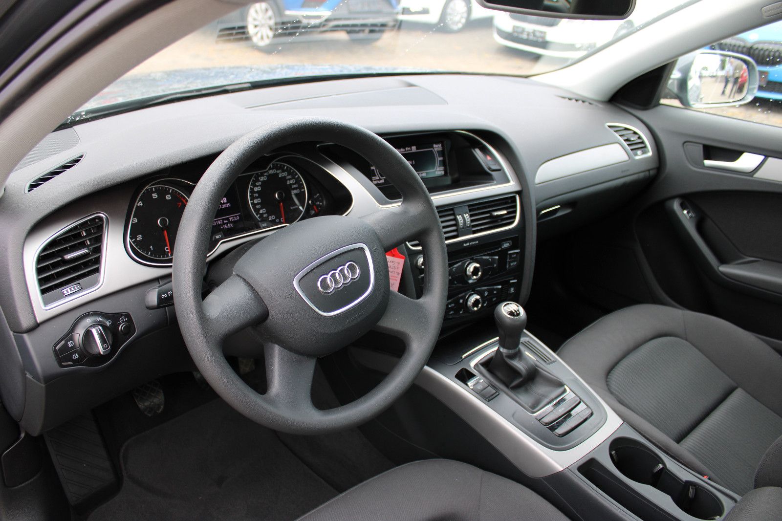 Fahrzeugabbildung Audi A4 1.8 TFSI Lim. Klimaautom. PDC,LED,SHZ,Xenon