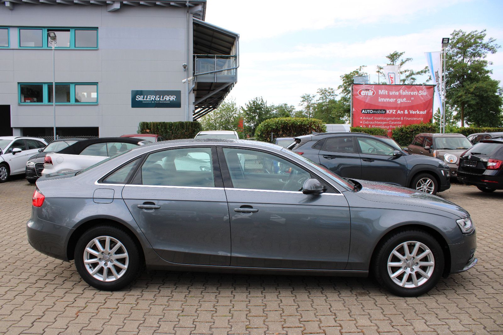 Fahrzeugabbildung Audi A4 1.8 TFSI Lim. Klimaautom. PDC,LED,SHZ,Xenon