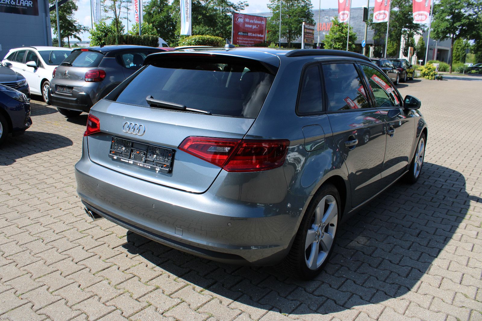 Fahrzeugabbildung Audi A3 2.0 TDI S tronic Sportback Navi,PDC,Xenon,SHZ