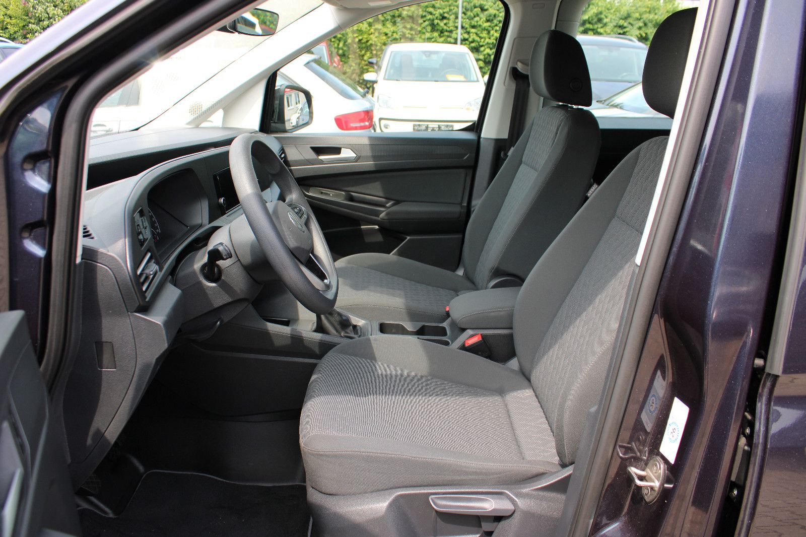 Fahrzeugabbildung Volkswagen Caddy 2,0TDI PDC,LED,Apple,MFL,Alu