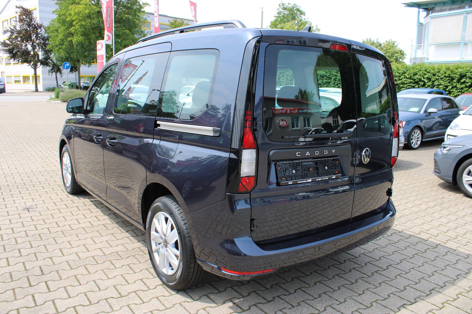 Fahrzeugabbildung Volkswagen Caddy 2,0TDI PDC,LED,Apple,MFL,Alu