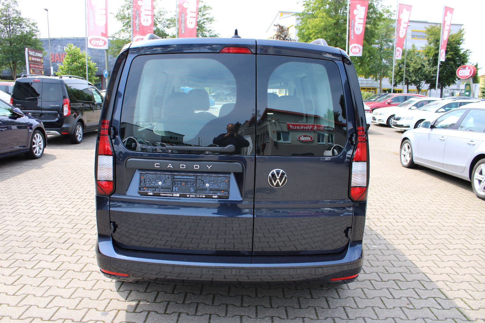 Fahrzeugabbildung Volkswagen Caddy 2,0TDI PDC,LED,Apple,MFL,Alu