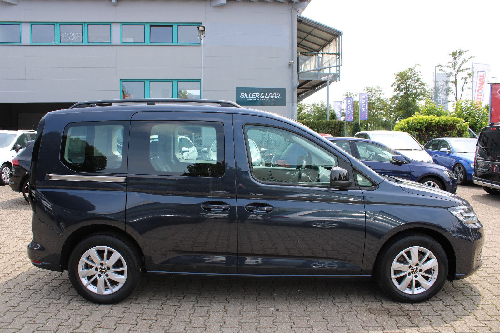 Fahrzeugabbildung Volkswagen Caddy 2,0TDI PDC,LED,Apple,MFL,Alu