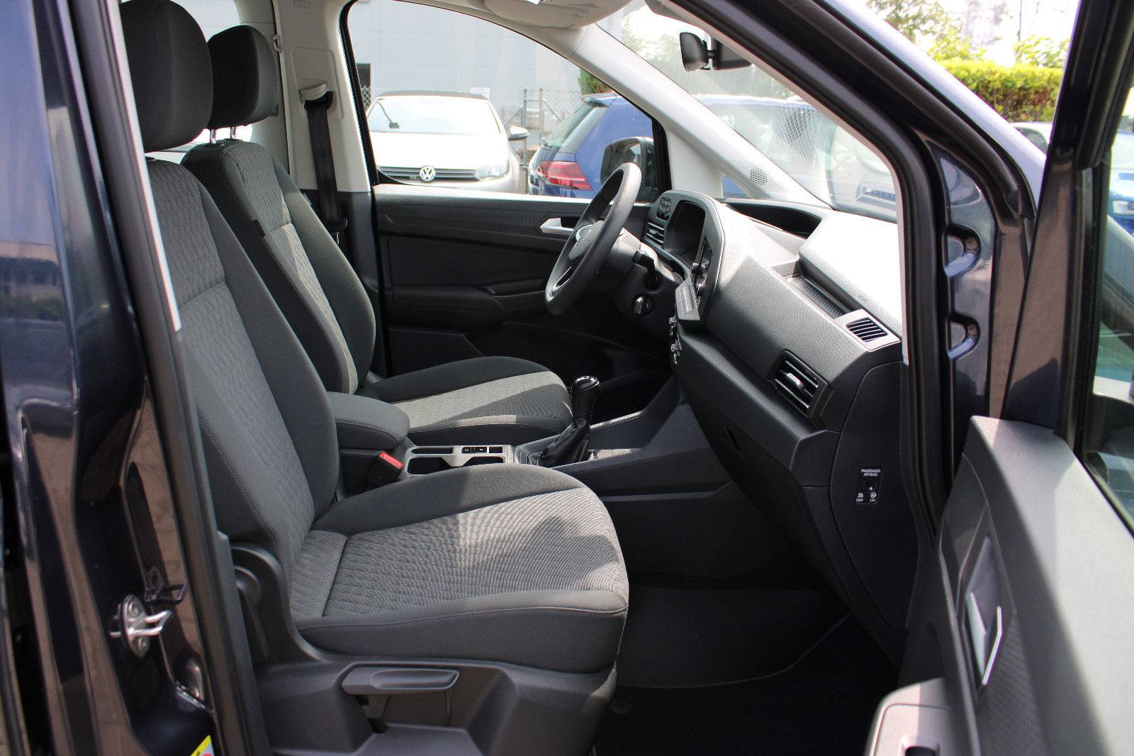 Fahrzeugabbildung Volkswagen Caddy 2,0TDI PDC,LED,Apple,MFL,Alu
