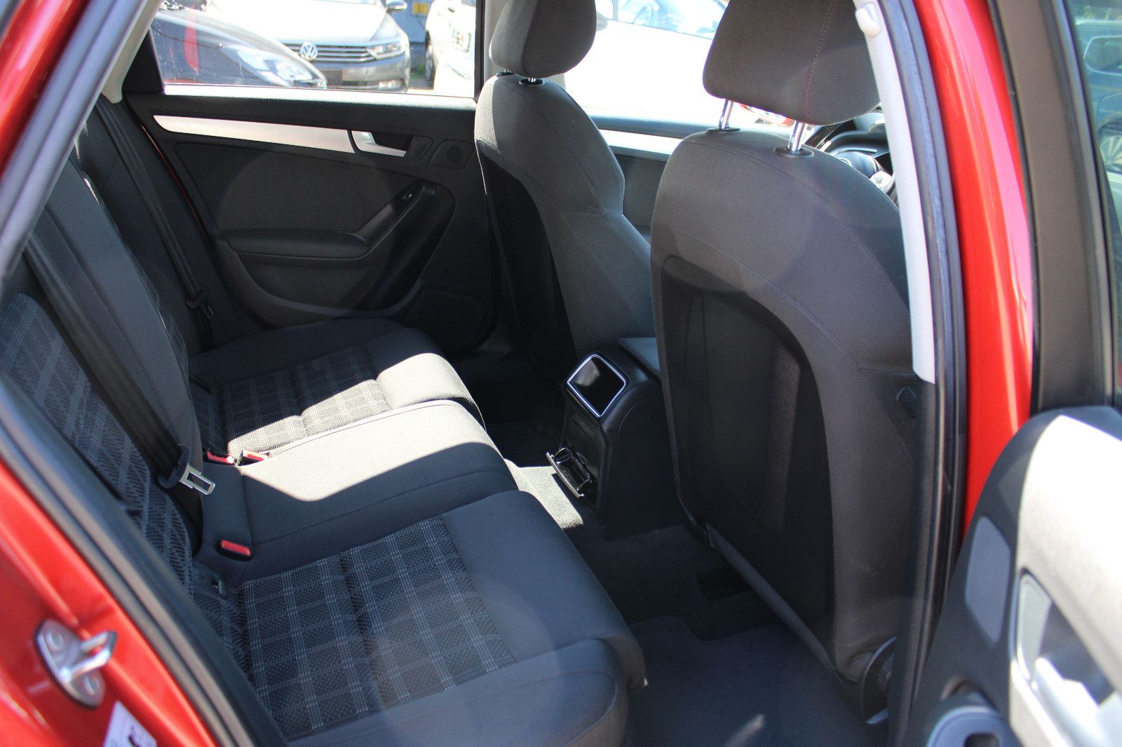 Fahrzeugabbildung Audi A4 3.0 TFSI S tronic quattro S line ABT