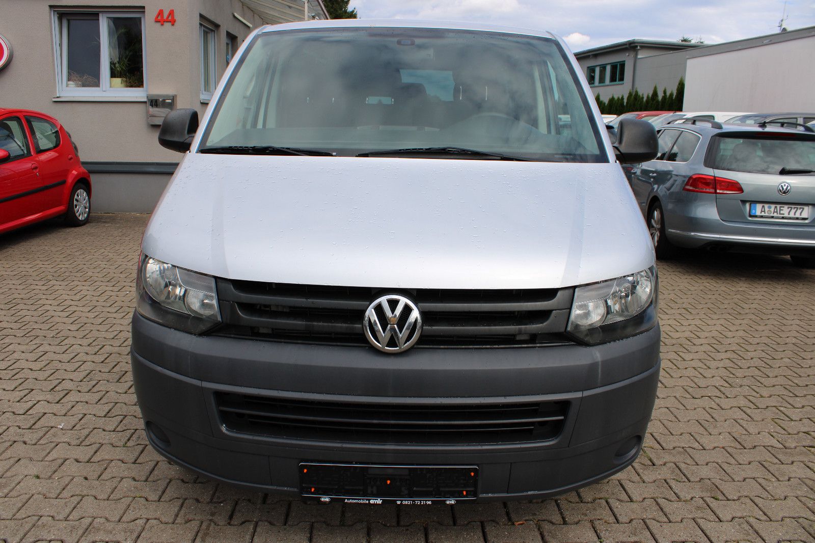 Fahrzeugabbildung Volkswagen T5 Transporter 9.Sitzer Lang 2.0TDI Klima