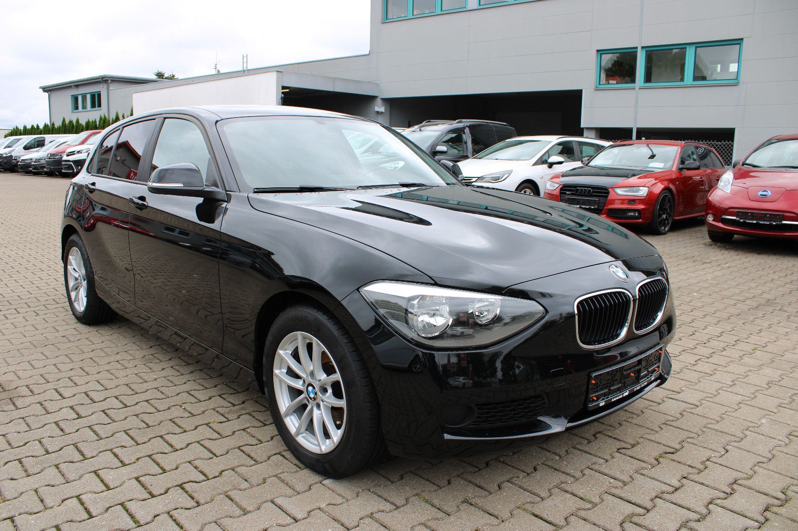 Fahrzeugabbildung BMW 116i PDC,Klima,AHK