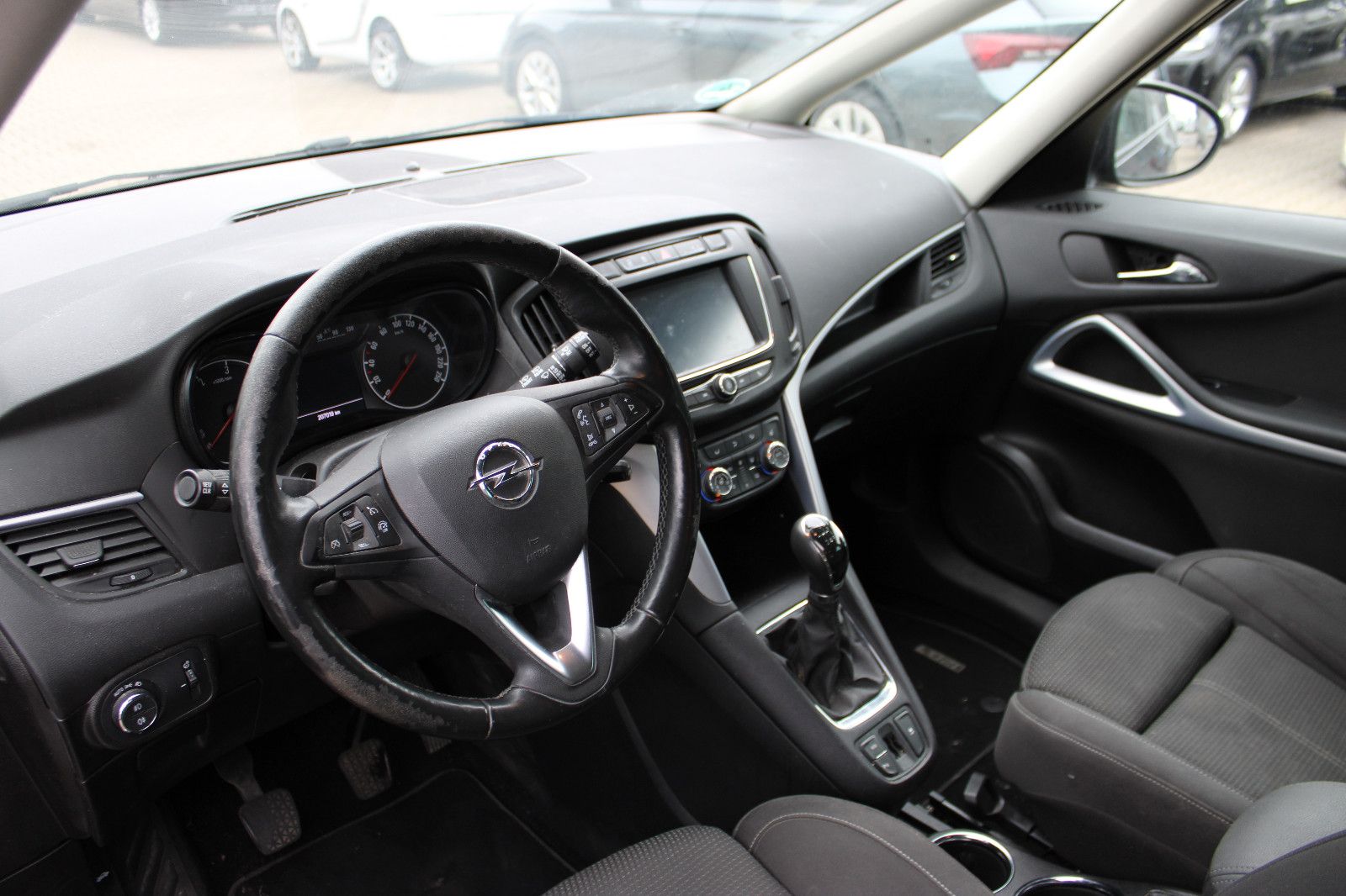 Fahrzeugabbildung Opel Zafira 1.6CDTI 120 Jahre LED,Navi,Kamera 7.Sitz