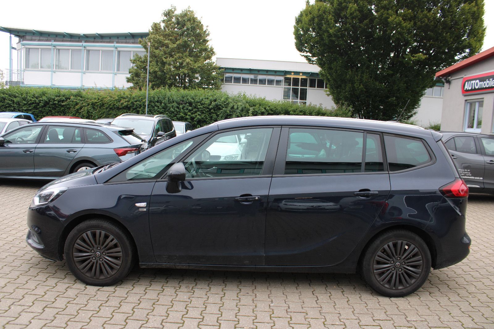 Fahrzeugabbildung Opel Zafira 1.6CDTI 120 Jahre LED,Navi,Kamera 7.Sitz
