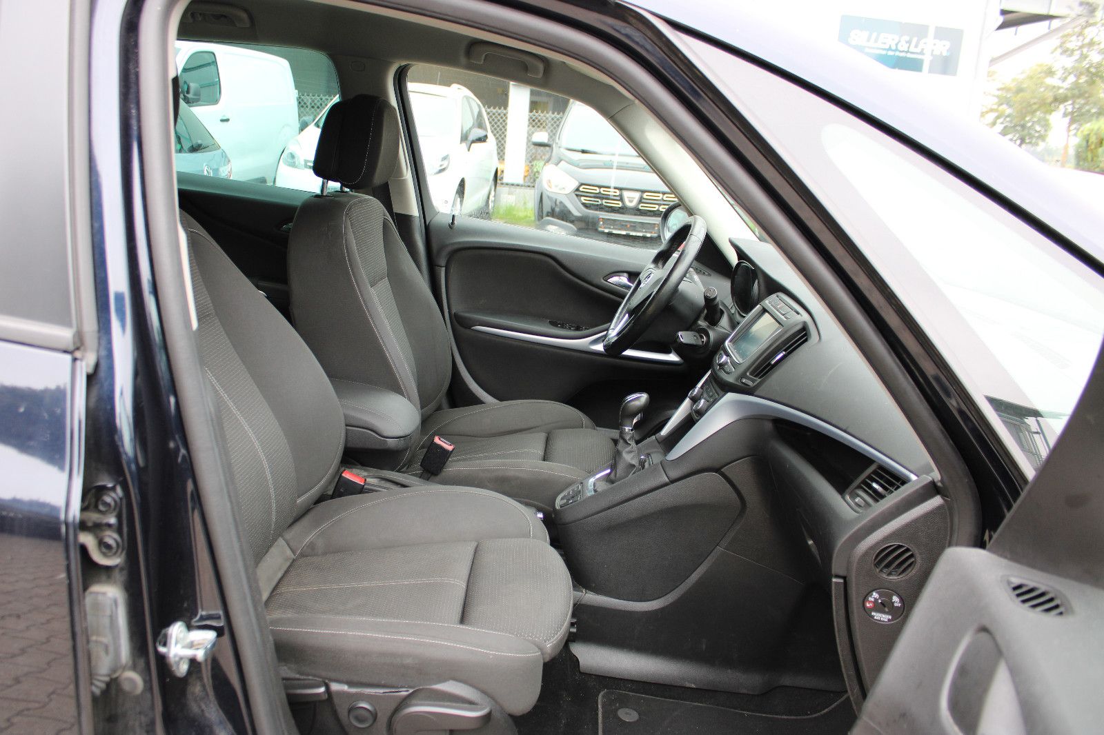 Fahrzeugabbildung Opel Zafira 1.6CDTI 120 Jahre LED,Navi,Kamera 7.Sitz