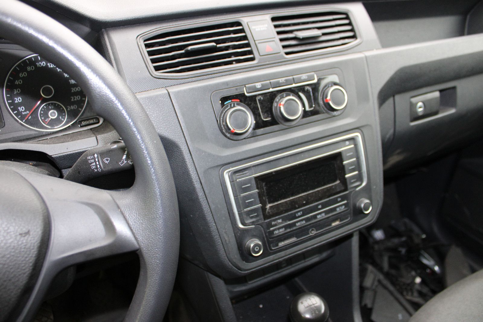 Fahrzeugabbildung Volkswagen Caddy 1.2 Kasten