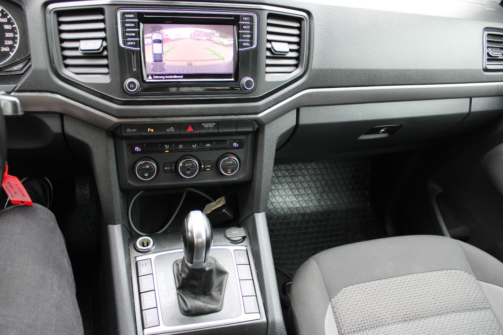 Fahrzeugabbildung Volkswagen Amarok 3.0TDI 4 Motion Kamera,PDC,AHK,SHZ