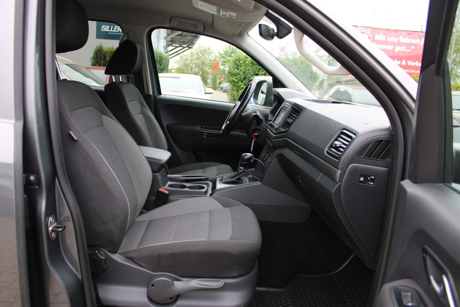 Fahrzeugabbildung Volkswagen Amarok 3.0TDI 4 Motion Kamera,PDC,AHK,SHZ