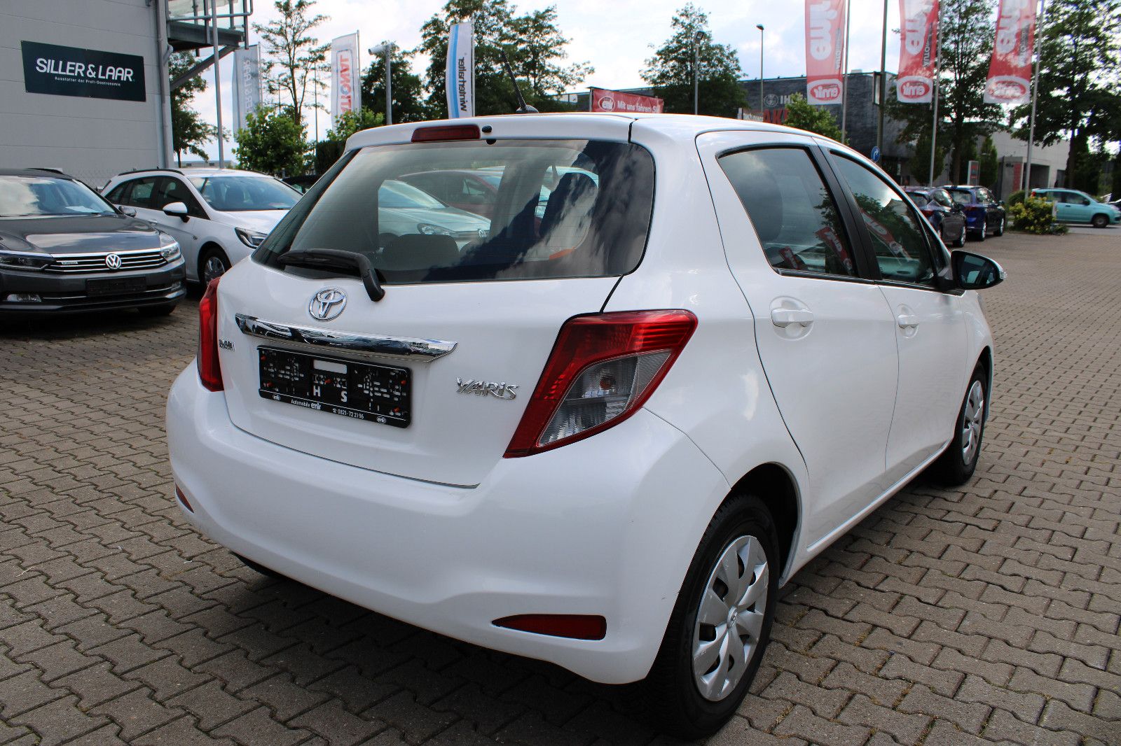 Fahrzeugabbildung Toyota Yaris 1,0-l-Dual-VVT-i Life