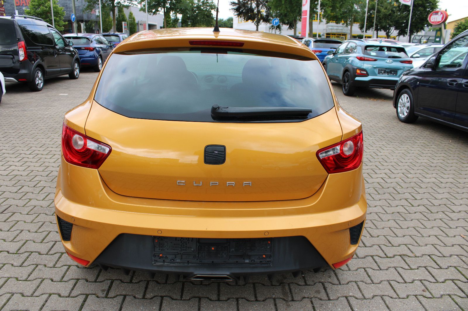 Fahrzeugabbildung SEAT Ibiza SC 1.4 TSI DSG Cupra