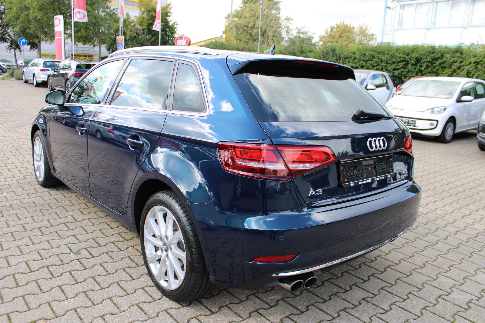 Fahrzeugabbildung Audi A3 2.0 TFSI S tronic quattro Sportback