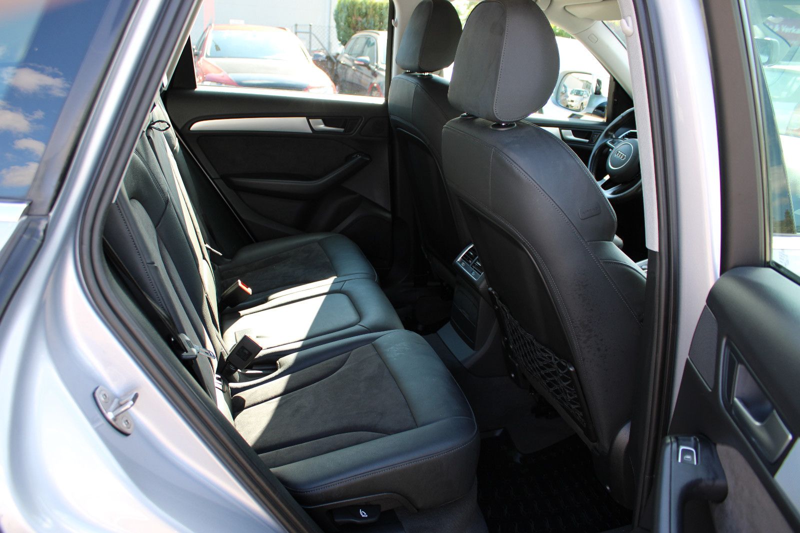 Fahrzeugabbildung Audi Q5 2.0 TDI S tro. S-Line quattro Kamera,Navi,AHK