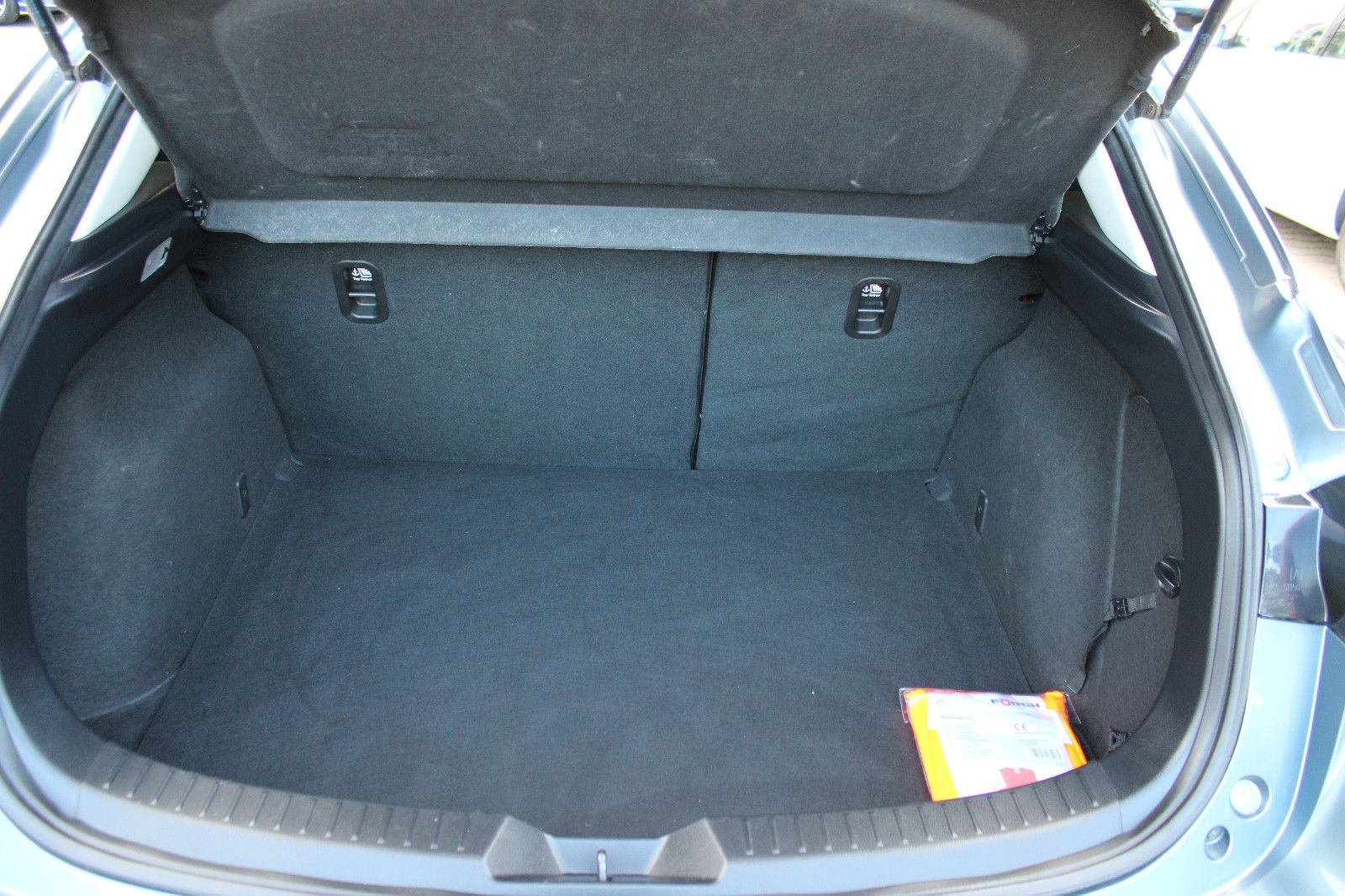 Fahrzeugabbildung Mazda 3 2.0 SKYACTIV-G 120 Klimaautom. PDC,SHZ,Kamera