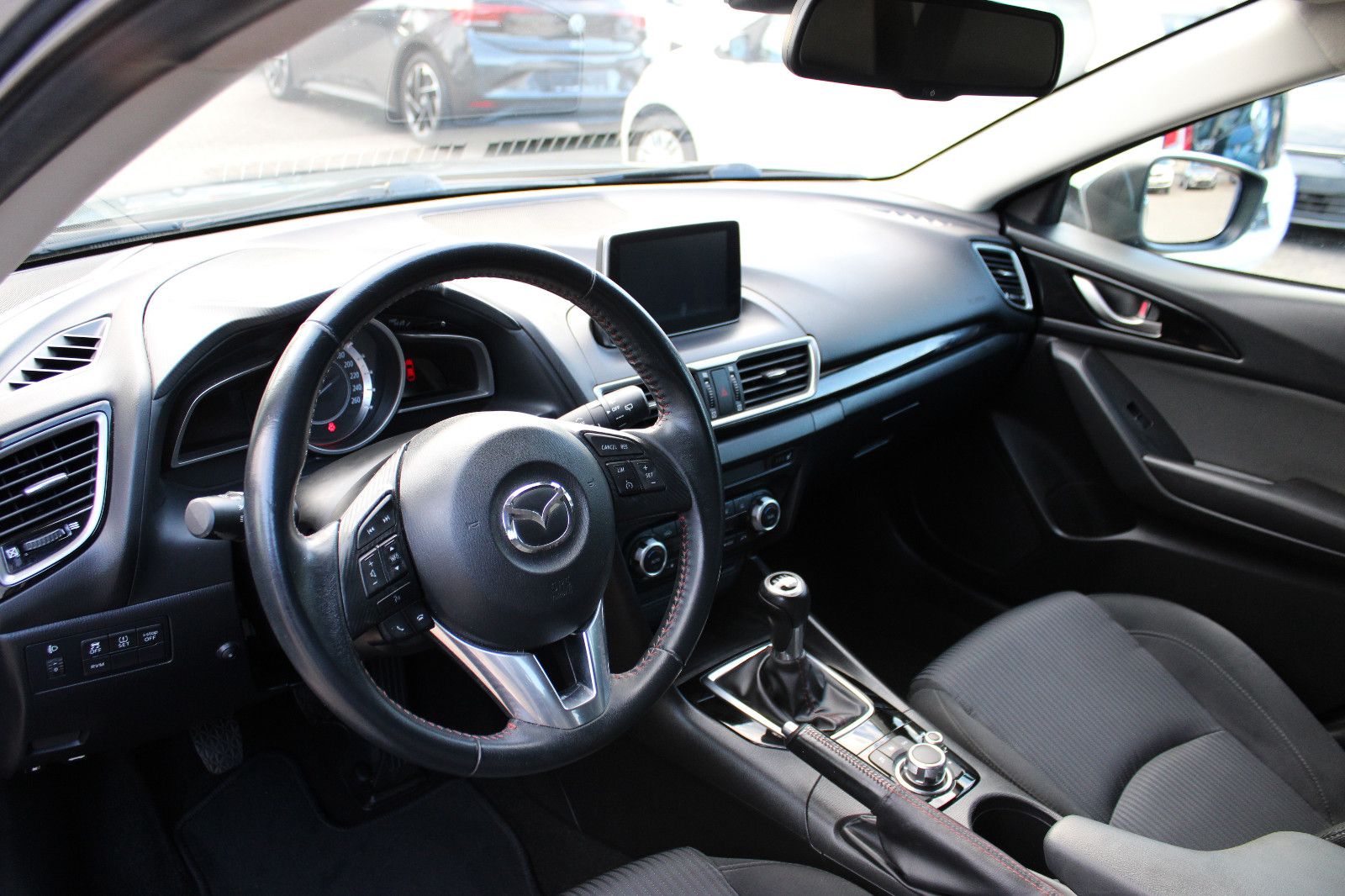Fahrzeugabbildung Mazda 3 2.0 SKYACTIV-G 120 Klimaautom. PDC,SHZ,Kamera