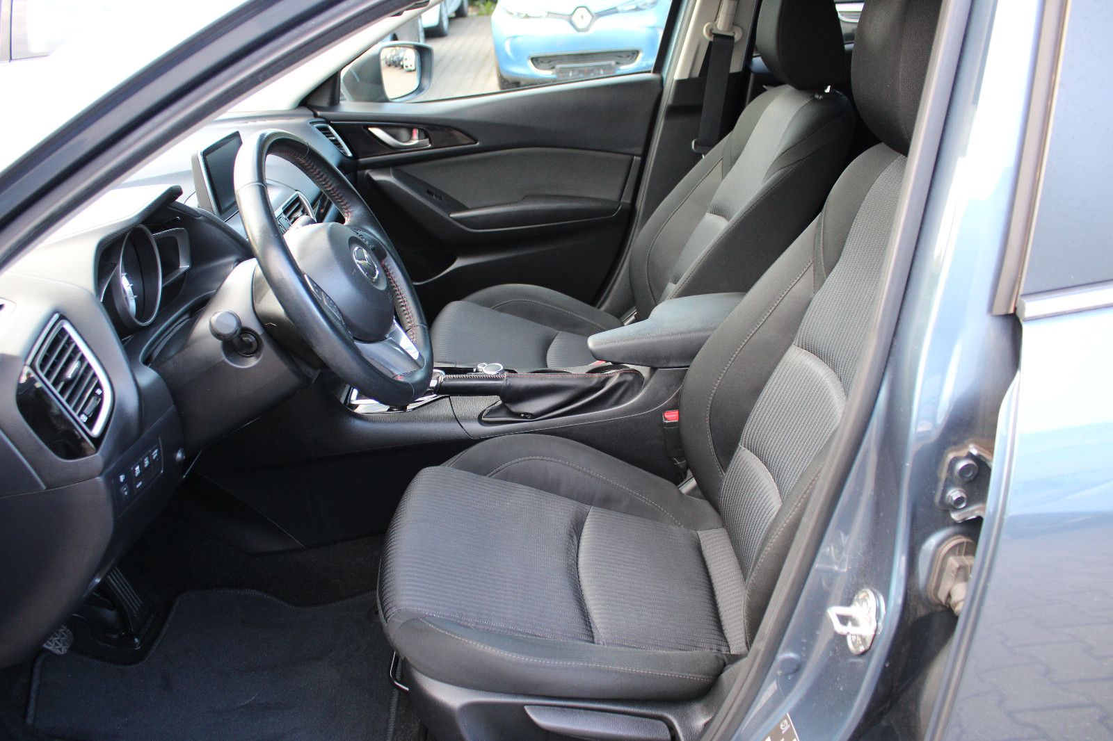 Fahrzeugabbildung Mazda 3 2.0 SKYACTIV-G 120 Klimaautom. PDC,SHZ,Kamera