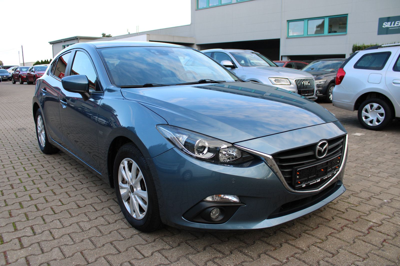 Fahrzeugabbildung Mazda 3 2.0 SKYACTIV-G 120 Klimaautom. PDC,SHZ,Kamera