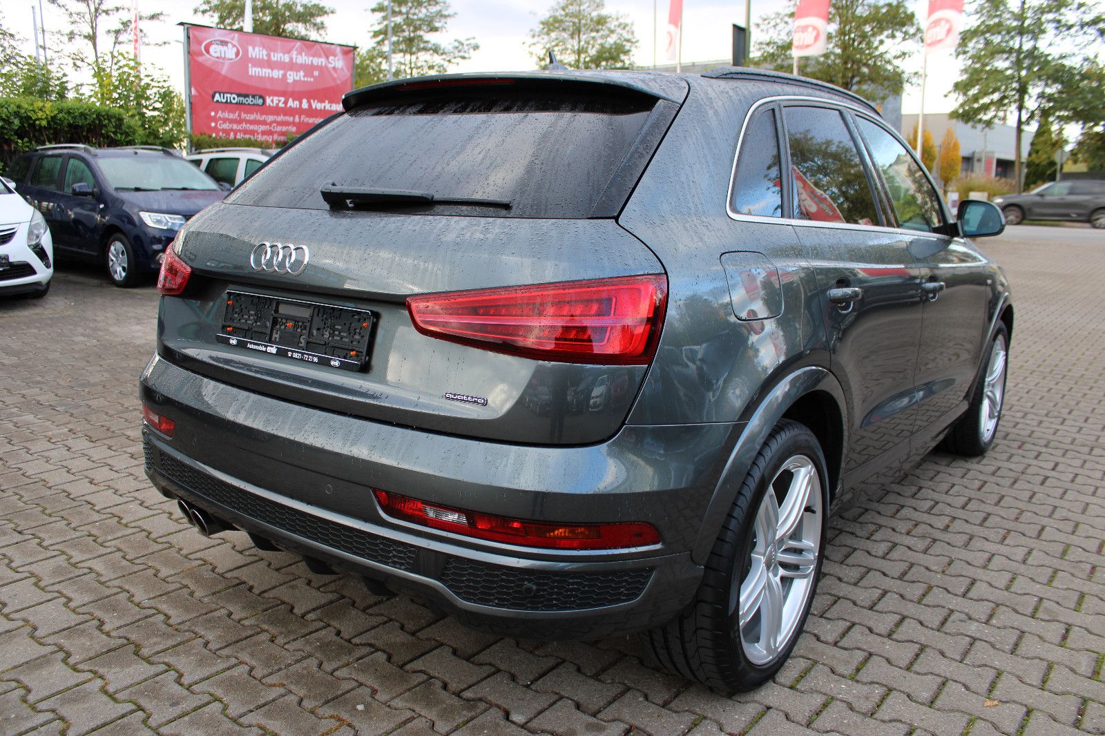 Fahrzeugabbildung Audi Q3 2.0 TDI quattro S-Line AHK,LED,SHZ,19-Zoll