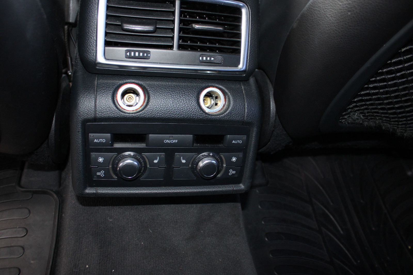Fahrzeugabbildung Audi Q7 3.0 TDI quattro S-line AHK,Xenon,Navi. 7.Sitz